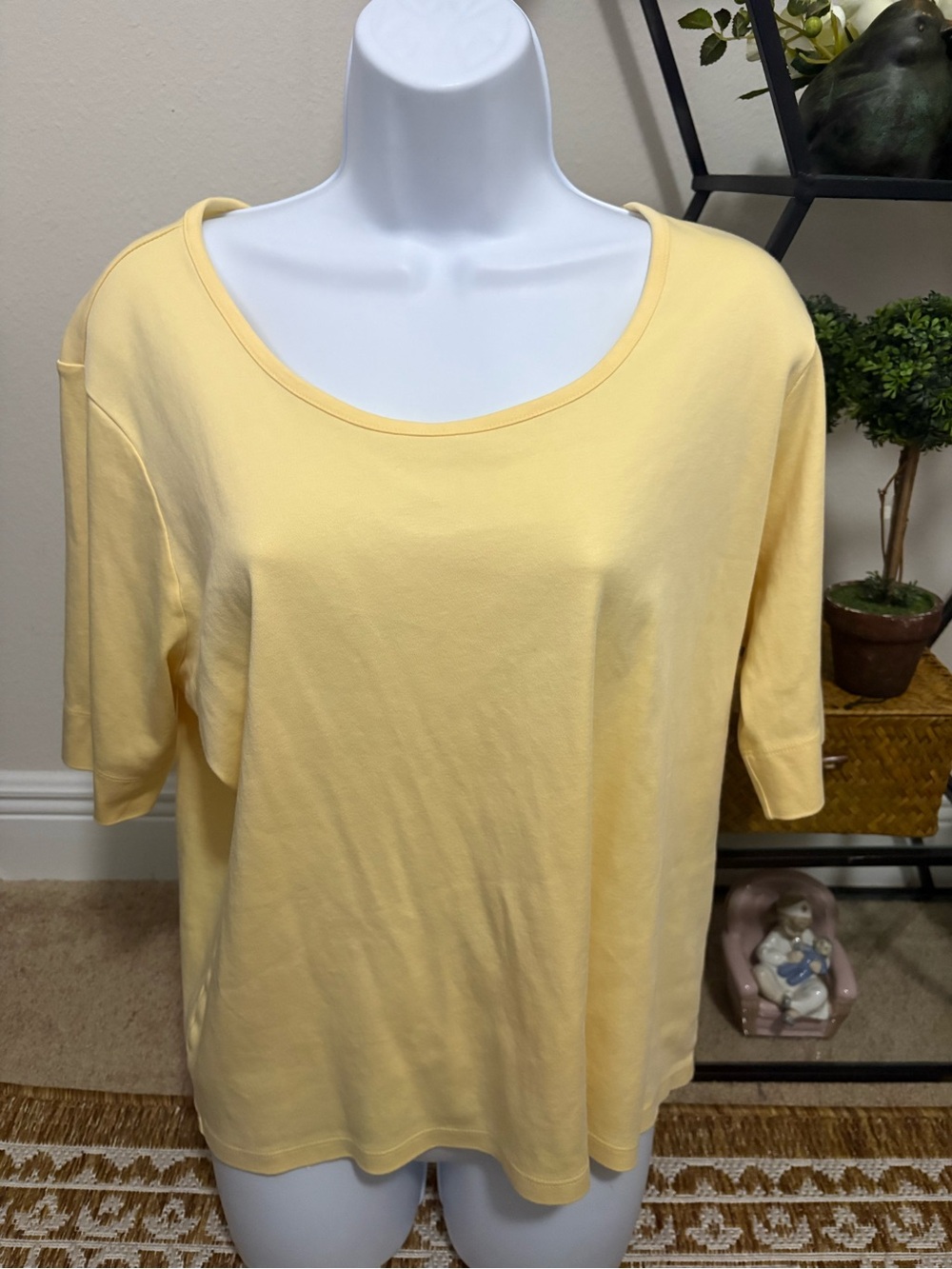 L.L. Bean Womens 100% Supima Cotton Short Sleeve Scoop neck t-shirt yellow Xl